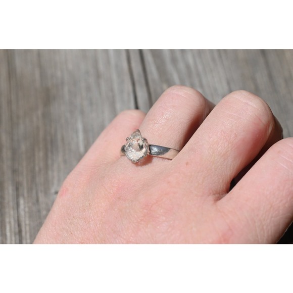 alternative raw diamond engagement ring raw crystal size 4 5 6 7 8 8 9 10 11 12 - Picture 3 of 4
